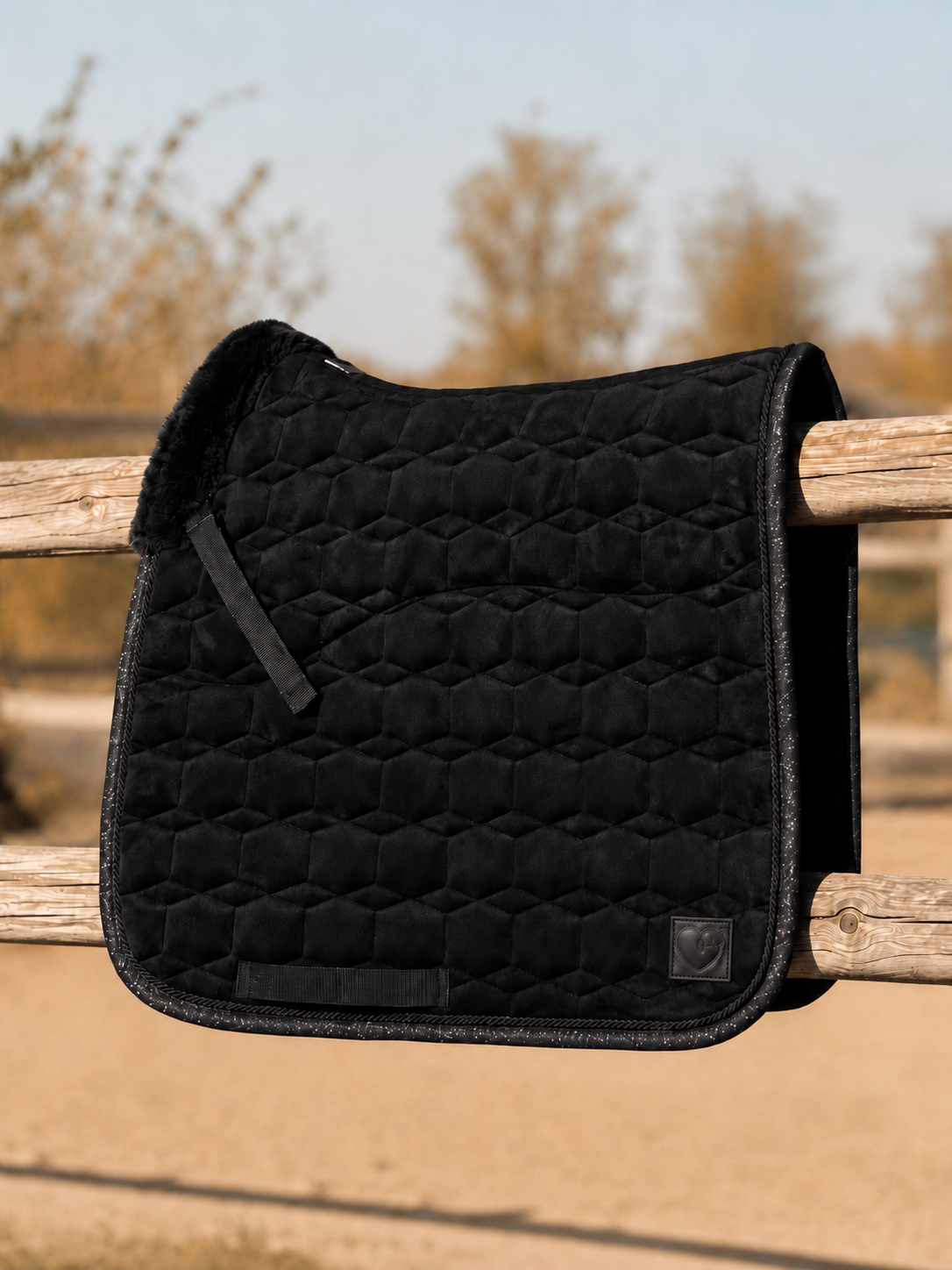 Schabracke „Velvet Black"
